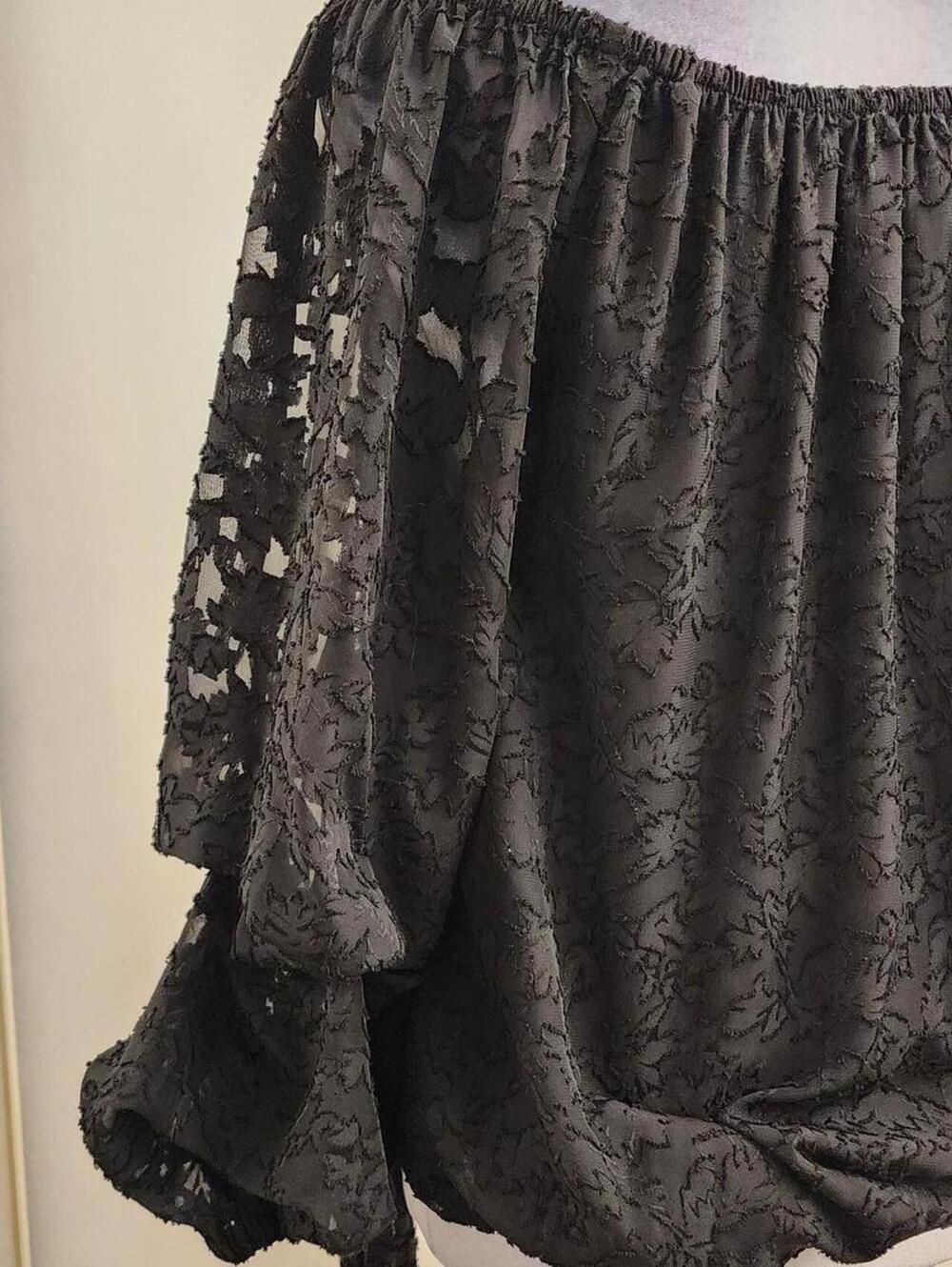 Vince Camuto black off-the-shoulder floral lace blouse with ruffled tie-sleeves. - Picture 5 of 7